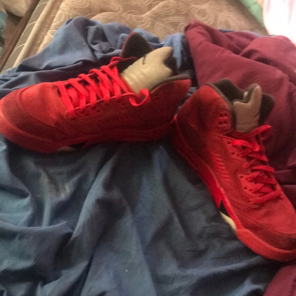 I’m selling my toro retro 5s - Picture 4 of 4